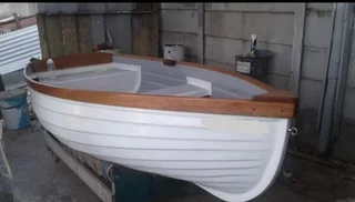 3  Metre clinker style dinghy- with/out ePropulsion Spirit outboard