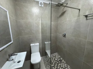 Newly renovated two-bedroom flat in central Durbanville, available now