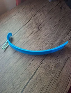 Long Handle Shoe Horn - Blue (Plastic) - Mobility Aid (New)