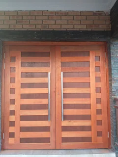 Carpenter Durban, wooden door hanging and repairs