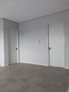 Carpenter Umhlanga, wooden door hanging and repairs, pivot doors