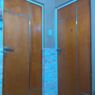 Carpenter Umhlanga, wooden door hanging and repairs, pivot doors