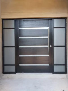 Carpenter, door hanging and repairs, pivot doors, wooden windows, skirtings