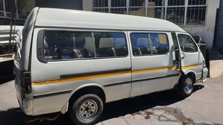 Inyathi Kombi Bus Code 2 for sale with papers (non-runner)