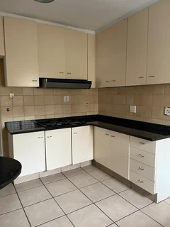 Grassy Park 2 bedroom house