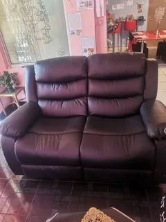 6 seeter lounge suite recliner