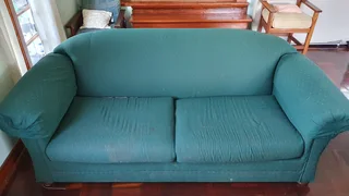 Lounge suite (3-2-1) available - Ad posted by Nigel Berjak