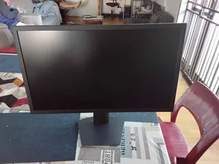 Dell 24&#34; S2419HGF 144hz 1ms 1080p monitor or pc screen