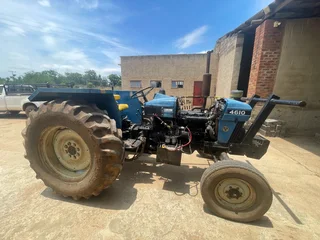 Ford 4610 4x2 Tractor