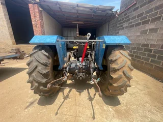 Ford 4610 4x2 Tractor