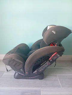 Joie Stages carseat plus infant insert