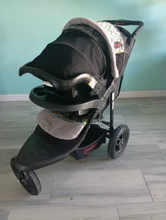 Chelino 3-wheel travel system