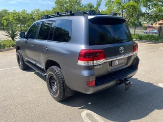 2018 Toyota LC200 4.5 VX-R &#64; R1 389K