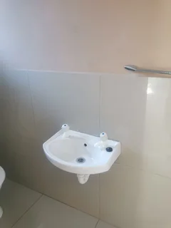 Bachelor flat to rent in Delft Suburban