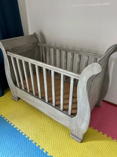 BABY COT
