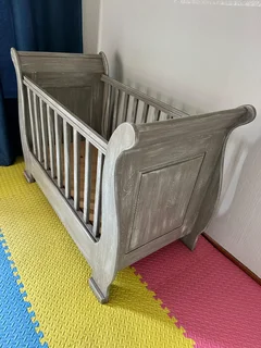 BABY COT