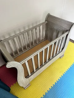 BABY COT