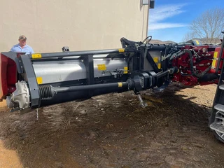 Gerringhoff 12 row 76cm folding header with 4 auto sensors