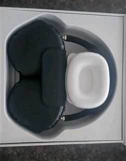 Airpods Max over the ears headphones  Midnight (Sealed)