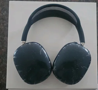 Airpods Max over the ears headphones  Midnight (Sealed)