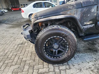 2016 Sahara wrangler unlimited 3.6l Automatic l