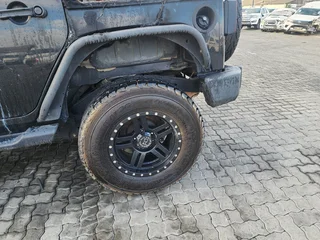 2016 Sahara wrangler unlimited 3.6l Automatic l