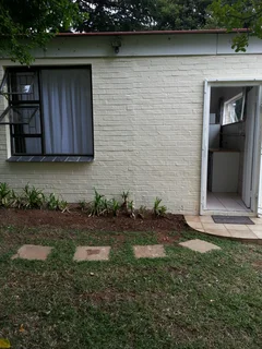 Victory Park Garden Cottage Female