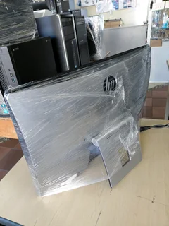 Hp all in one core i3  R2600