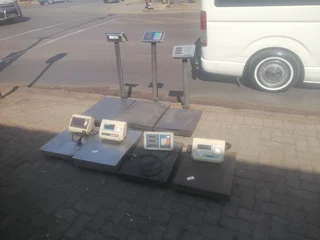 Scrap yard scales