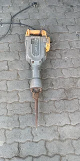 Electric jackhammer
