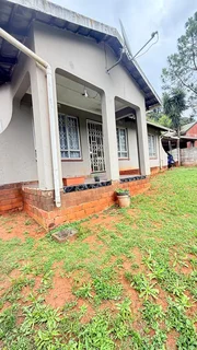 Stunning 2 bedroom house for sale in Seaview