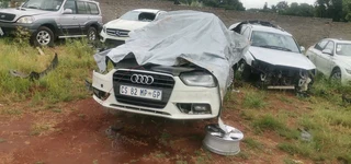 Audi  B8 Facelift Automatic  1.8tfsi Cje Stripping For Spares