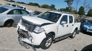 Nisaan navara Yd25 steipping for spares