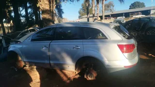 Audi Q7 3.tdi stripping for spares