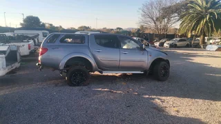 Mitsubishi tryton stripping for spares