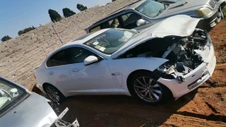 Jaguar Xf 2.0 petrol stripping for spares