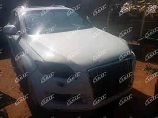 Audi Q7 CRC engine 3.0tdi stripping for spares