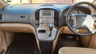 2011  Hyundai H1