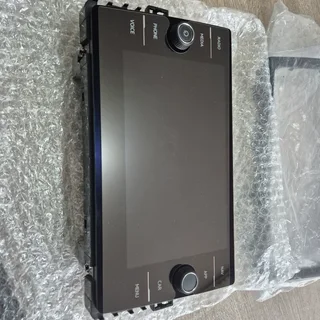 VW Golf MK7 8-Inch Screen And Frame R5000