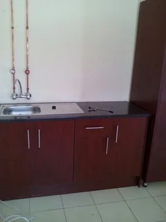 A stand-alone room with own entrance, small kitchen &amp; bathroom in Tasbet Park Ext 1, Witbank.