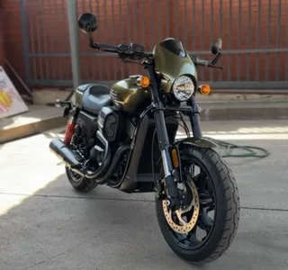 Harley Davidson 750 street rod