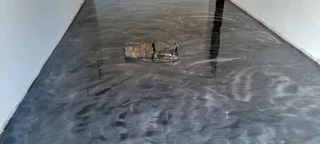 Micro-Cement Screrd floor