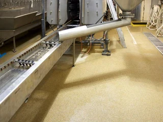 Tiling and polyurethane screeding