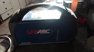 UNIARC inverter welding machine for sale including havy duty arc cables in exellent condition.