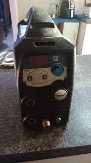 UNIARC inverter welding machine for sale including havy duty arc cables in exellent condition.