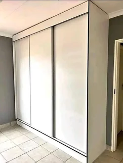 Morden Built-in cupboards, Kitchens, Plasma TV Stands, Entertainment Areas for sale