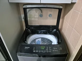 Washing Machine Hisense 14kg Top Loader for sale for R2,999