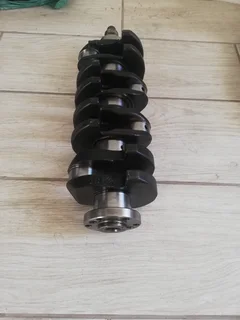 New Crankshaft for Chev Cruze F18d4 &#43; Bearings