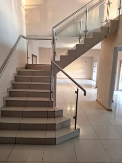 Emmarentia six bedroom house to rent