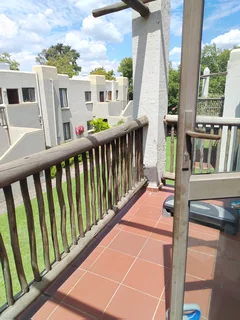 Room available in a 2 bedroom flat